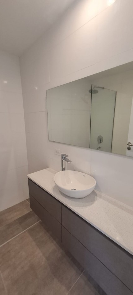 Piso de 3 ambientes Plaza Mitre