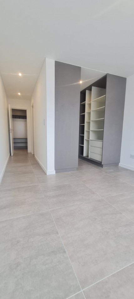 Piso de 3 ambientes Plaza Mitre