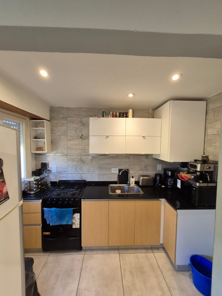 Departamento 2 amb reciclado con cochera fija 